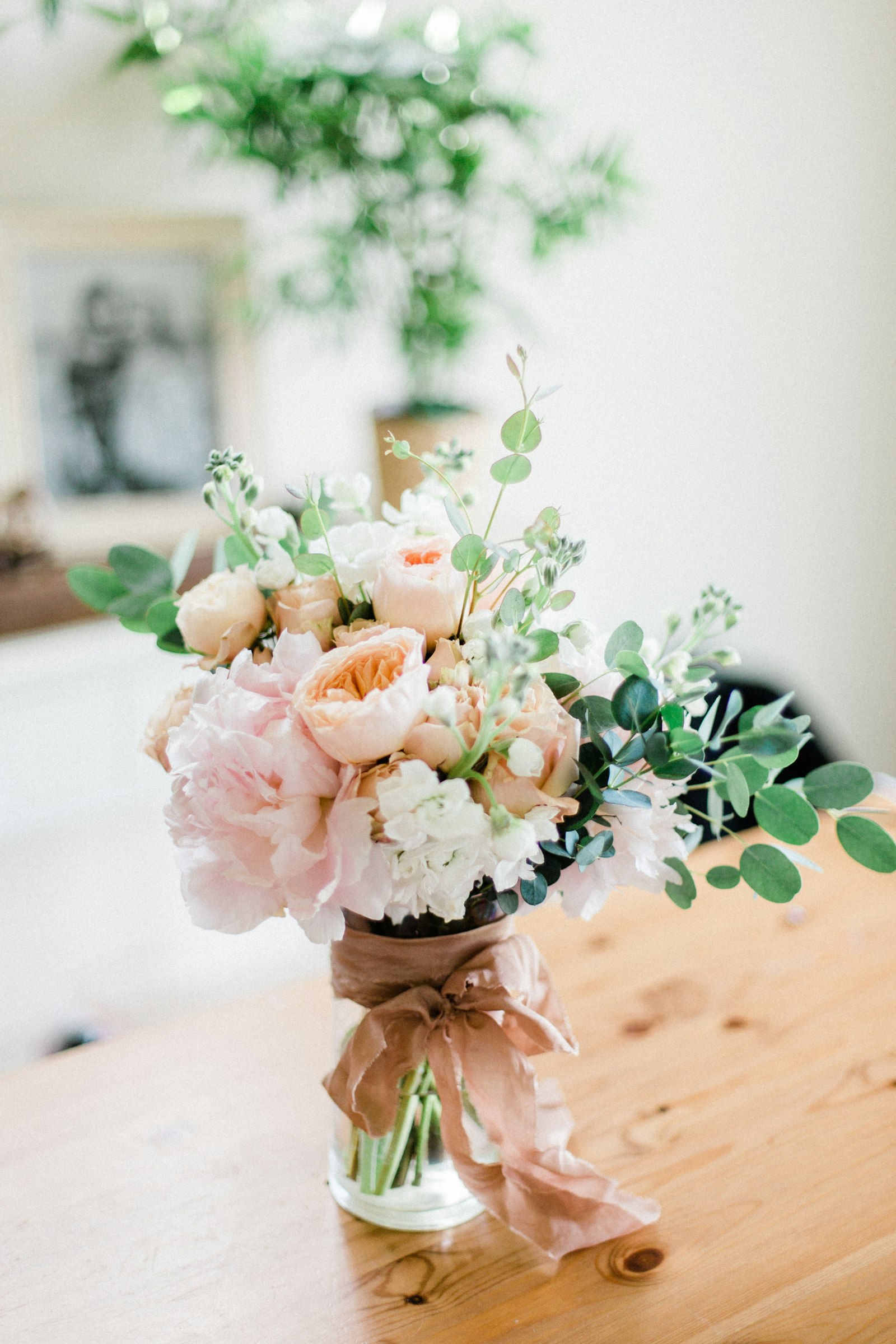 Wedding floral arrangement by Hana Studio Vancouver
